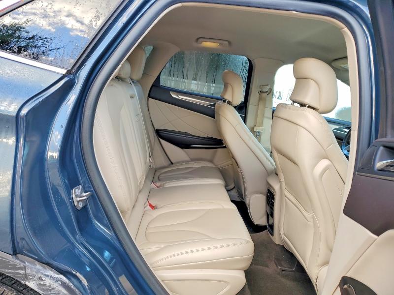 Photo 11 from auction – 2019 LINCOLN MKC with VIN 5LMCJ1C96KUL22804