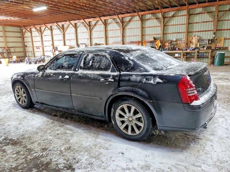 Photo 2 from auction – 2006 CHRYSLER 300C SRT-8 with VIN 2C3LA73W36H469501