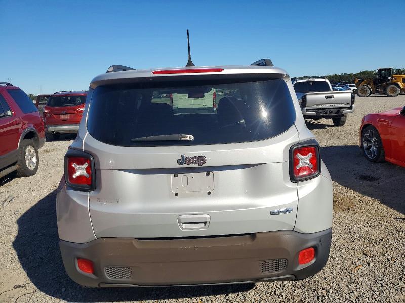 Photo 6 from auction – 2018 JEEP RENEGADE L with VIN ZACCJABB1JPH42868