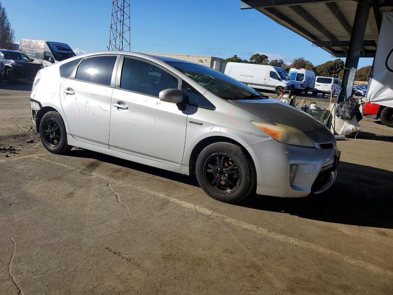 Photo 4 from auction – 2012 TOYOTA PRIUS with VIN JTDKN3DU0C5522594