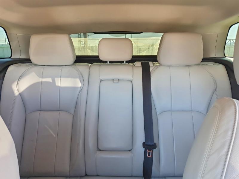 Photo 10 from auction – 2017 LAND ROVER RANGE ROVE with VIN SALVP2BG1HH209843