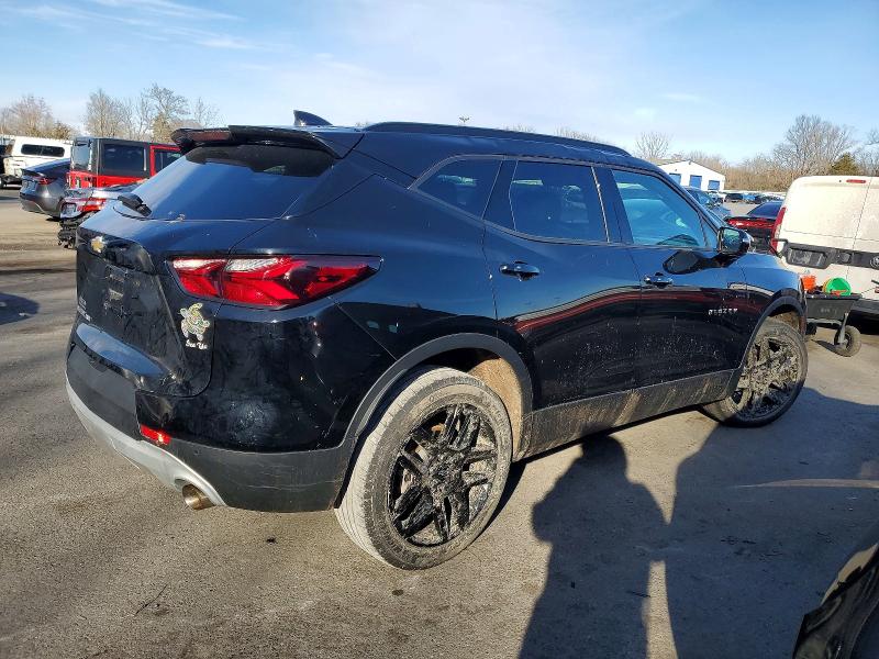 Photo 3 from auction – 2022 CHEVROLET BLAZER with VIN 3GNKBJRS2NS185723