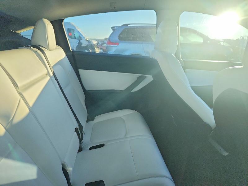 Photo 10 from auction – 2021 TESLA MODEL Y with VIN 5YJYGAEE6MF271788