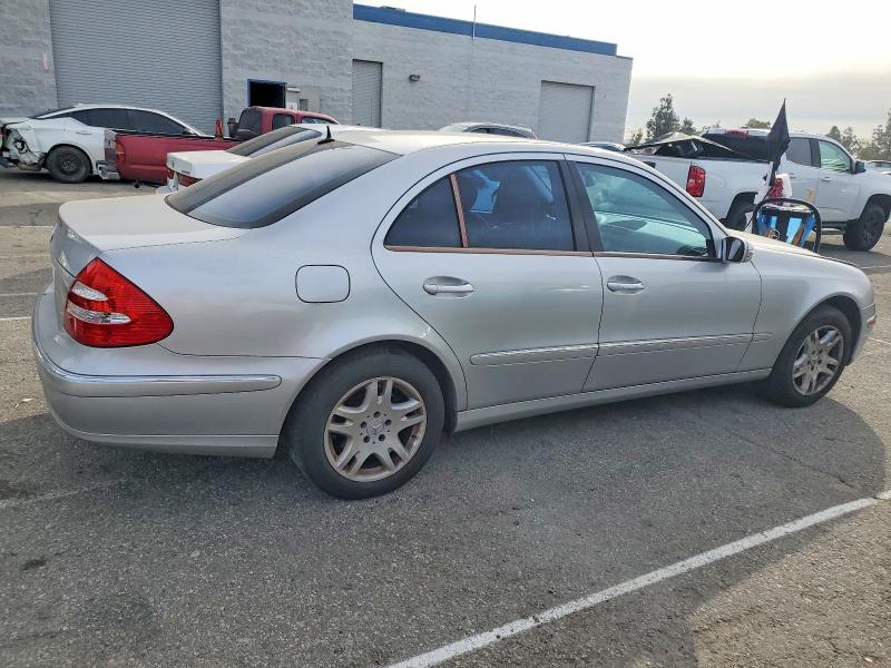 Photo 3 from auction – 2004 MERCEDES-BENZ E 320 with VIN WDBUF65J94A508518