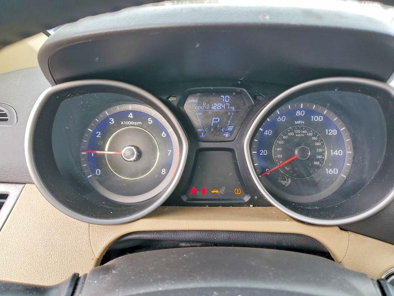 Photo 9 from auction – 2012 HYUNDAI ELANTRA GL with VIN KMHDH4AE8CU258190