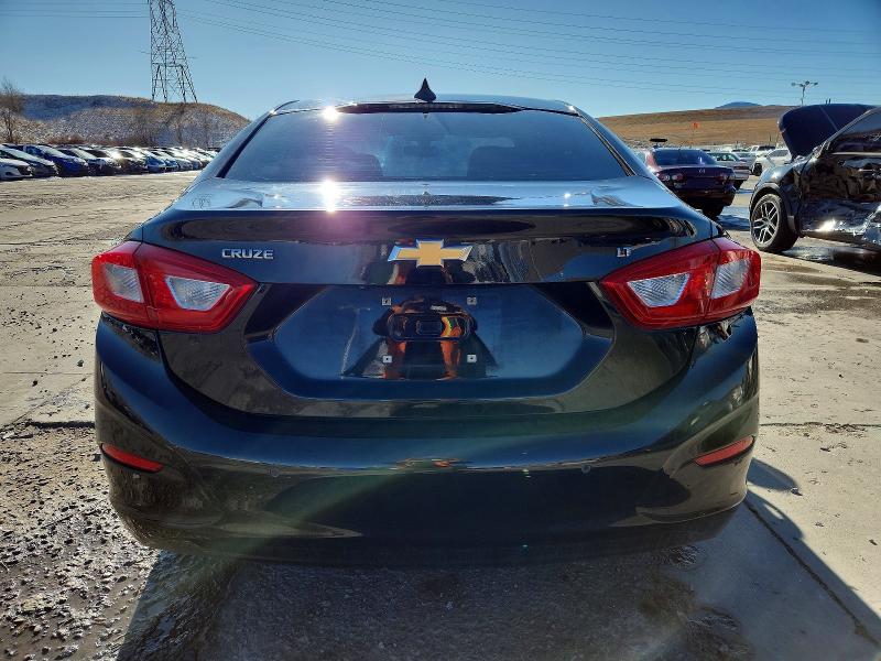 Photo 6 from auction – 2017 CHEVROLET CRUZE with VIN 1G1BE5SM2H7107425