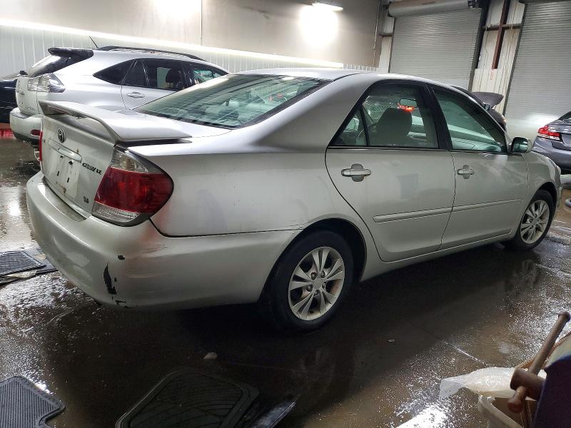Photo 3 from auction – 2005 TOYOTA CAMRY LE with VIN 4T1BF32K65U596797