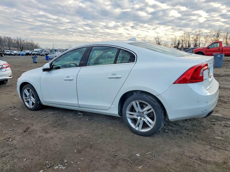 Photo 2 from auction – 2015 VOLVO S60 PREMIE with VIN YV126MFB5F1311699