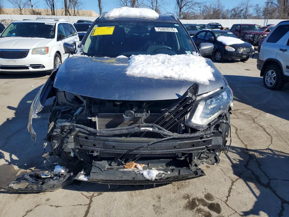 Photo 5 from auction – 2017 NISSAN ROGUE S with VIN KNMAT2MT7HP555946
