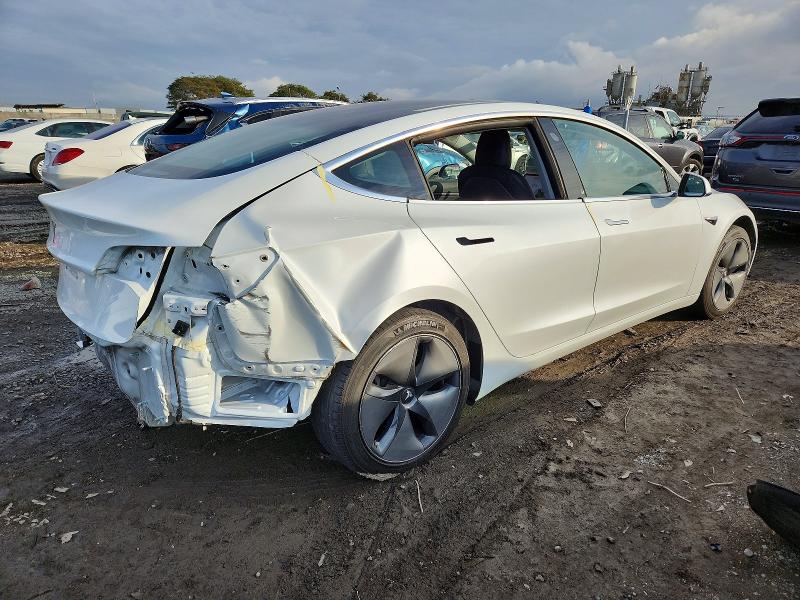 Photo 3 from auction – 2019 TESLA MODEL 3 with VIN 5YJ3E1EAXKF331582