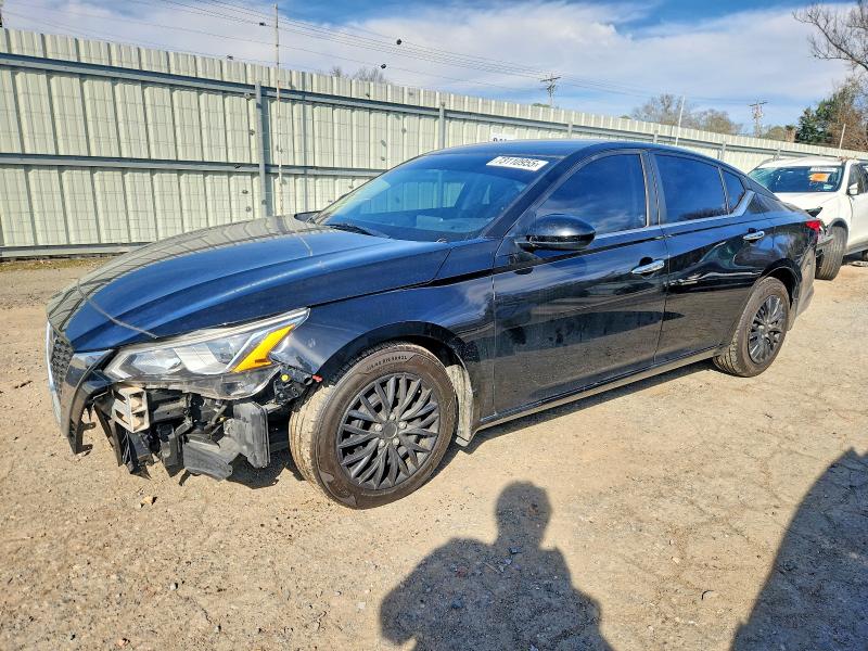 NISSAN ALTIMA 2019 with VIN 1N4BL4BV9KC176584 - Photo from auction
