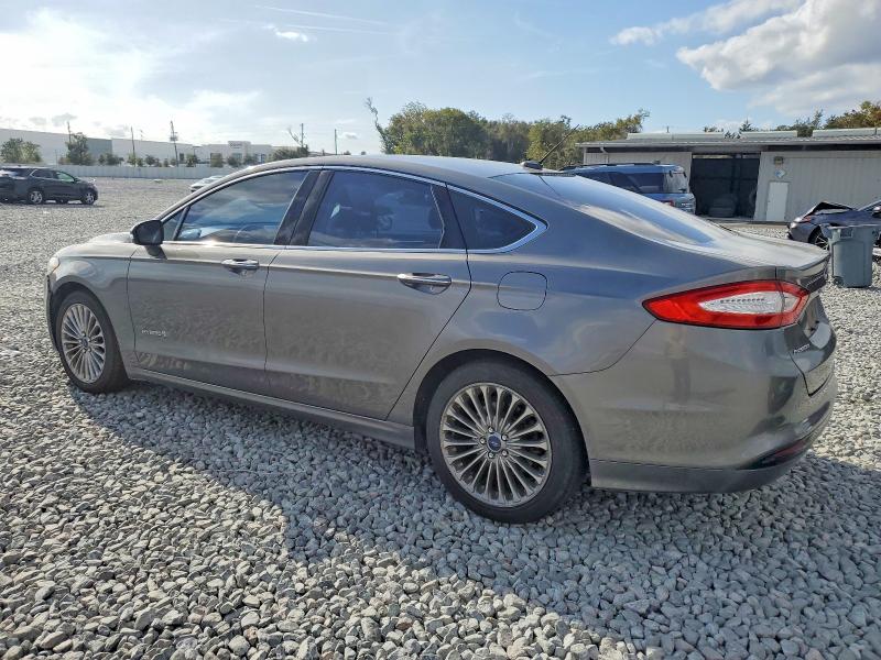 Photo 2 from auction – 2014 FORD FUSION TIT with VIN 3FA6P0RU4ER215776