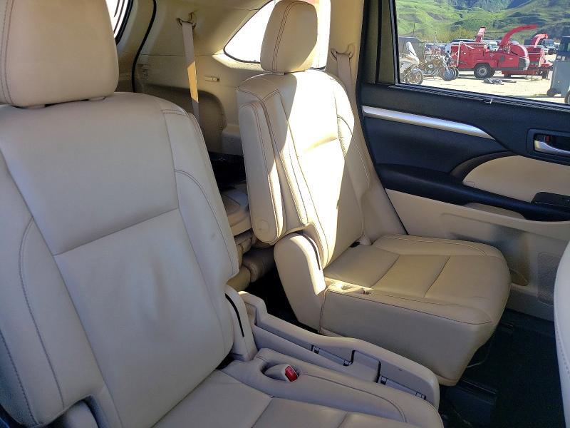 Foto 11 de la subasta – 2017 TOYOTA HIGHLANDER con VIN 5TDKZRFH8HS522495