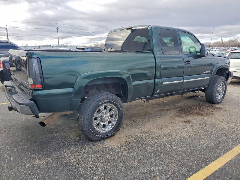 Фото 3 с аукциона – 2003 CHEVROLET SILVERADO с VIN 1GCHK29U73E332040