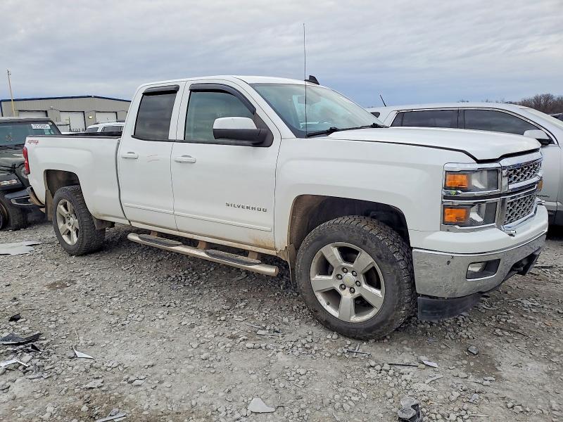 Photo 4 from auction – 2015 CHEVROLET SILVERADO with VIN 1GCVKREC7FZ352116