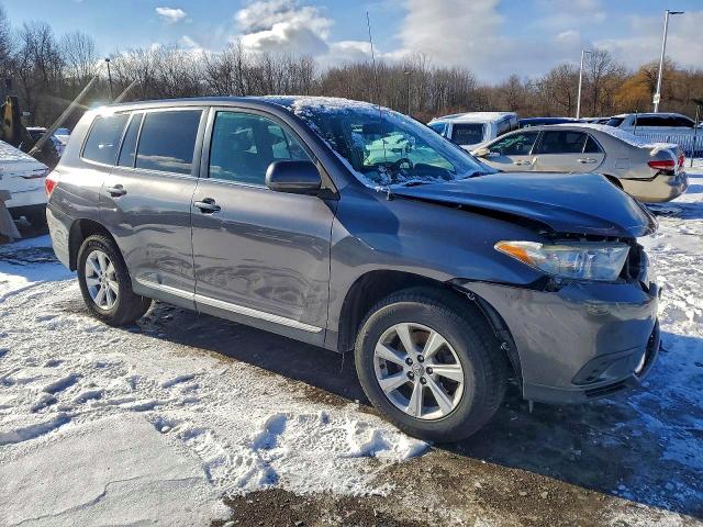 Photo 4 from auction – 2011 TOYOTA HIGHLANDER with VIN 5TDZK3EH9BS046671