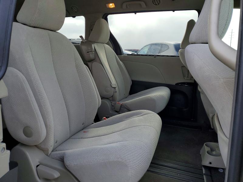 Photo 11 from auction – 2011 TOYOTA SIENNA with VIN 5TDKK3DC0BS124780