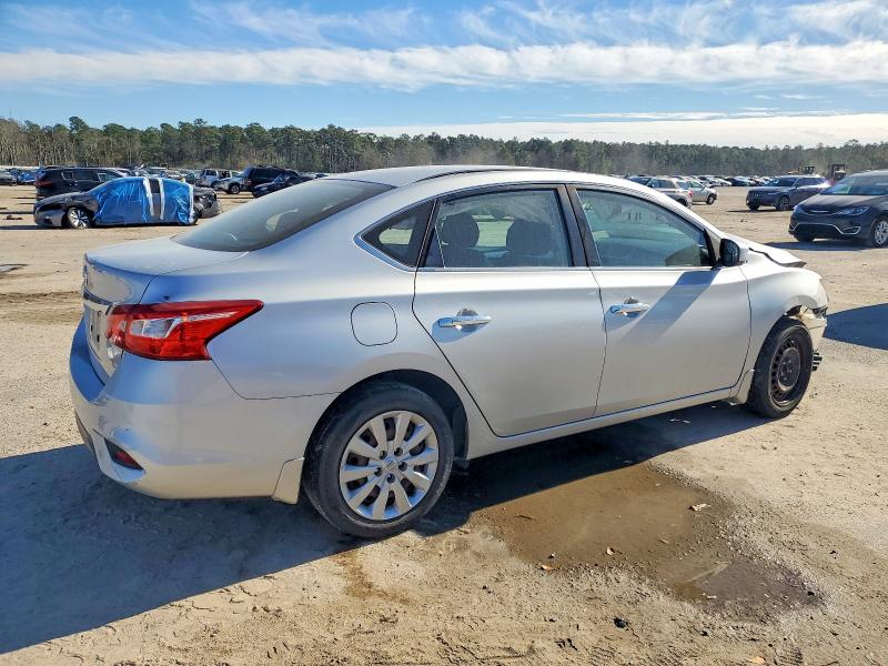 Photo 3 from auction – 2017 NISSAN SENTRA S with VIN 3N1AB7AP9HY389910