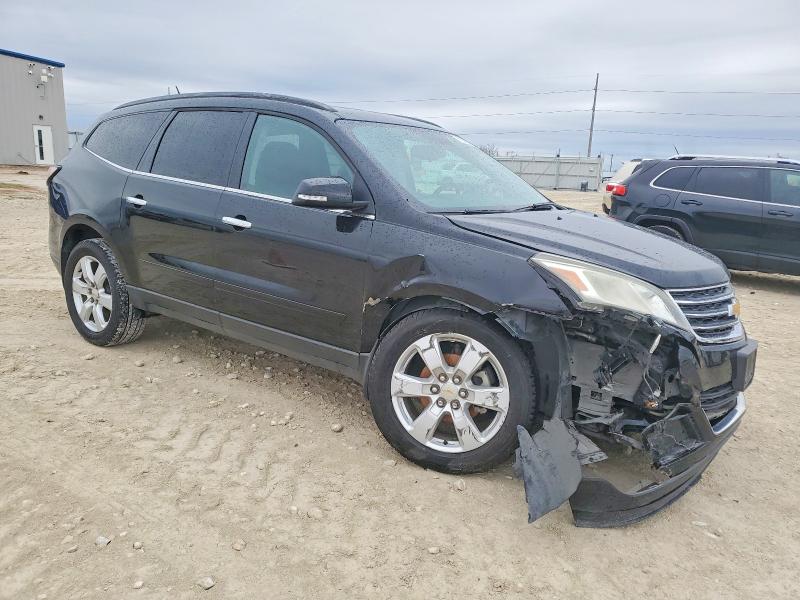 Photo 4 from auction – 2017 CHEVROLET TRAVERSE L with VIN 1GNKRGKD0HJ152512