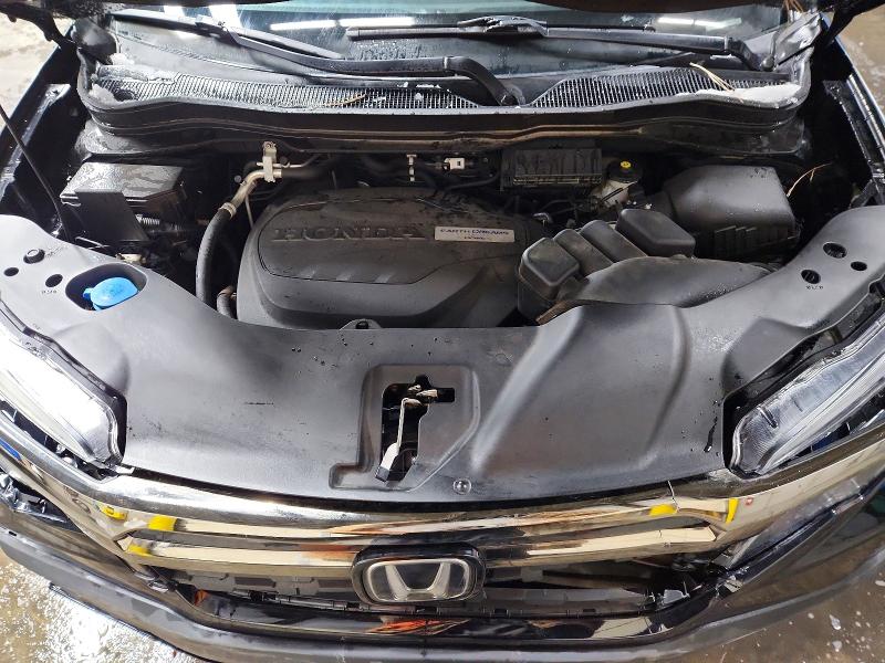 Photo 11 from auction – 2017 HONDA RIDGELINE with VIN 5FPYK3F85HB032071