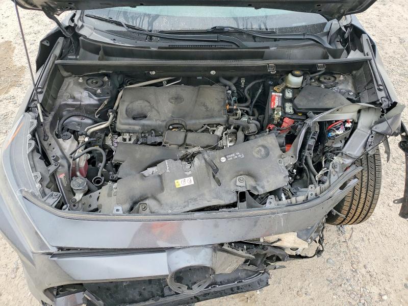 Photo 12 from auction – 2020 TOYOTA RAV4 LE with VIN JTMH1RFV1LD058963