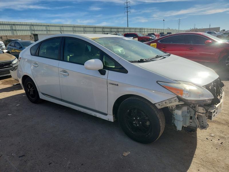 Photo 4 from auction – 2015 TOYOTA PRIUS with VIN JTDKN3DU1F0416947