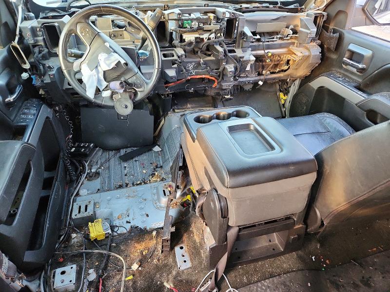 Photo 8 from auction – 2016 CHEVROLET SILVERADO with VIN 3GCUKREC6GG114383