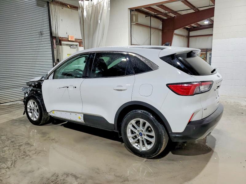 Photo 2 from auction – 2022 FORD ESCAPE SE with VIN 1FMCU0BZXNUB08232