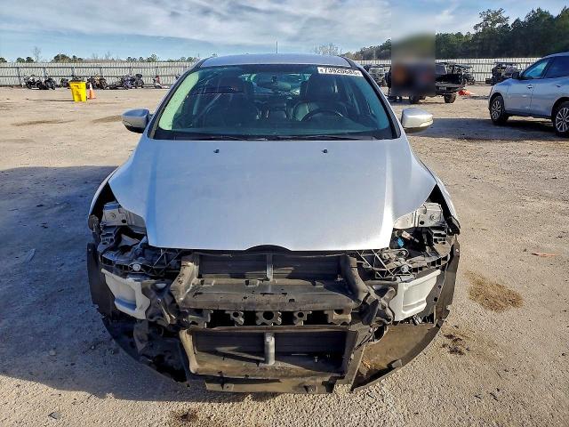 Photo 5 from auction – 2014 FORD FOCUS SE with VIN 1FADP3K20EL324140