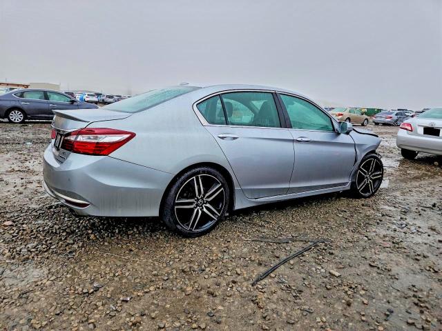 Photo 3 from auction – 2016 HONDA ACCORD with VIN 1HGCR3F97GA021704
