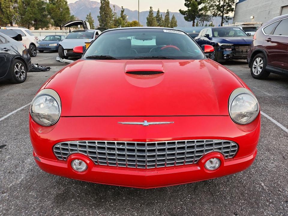 Photo 5 from auction – 2003 FORD THUNDERBIR with VIN 1FAHP60A83Y111109