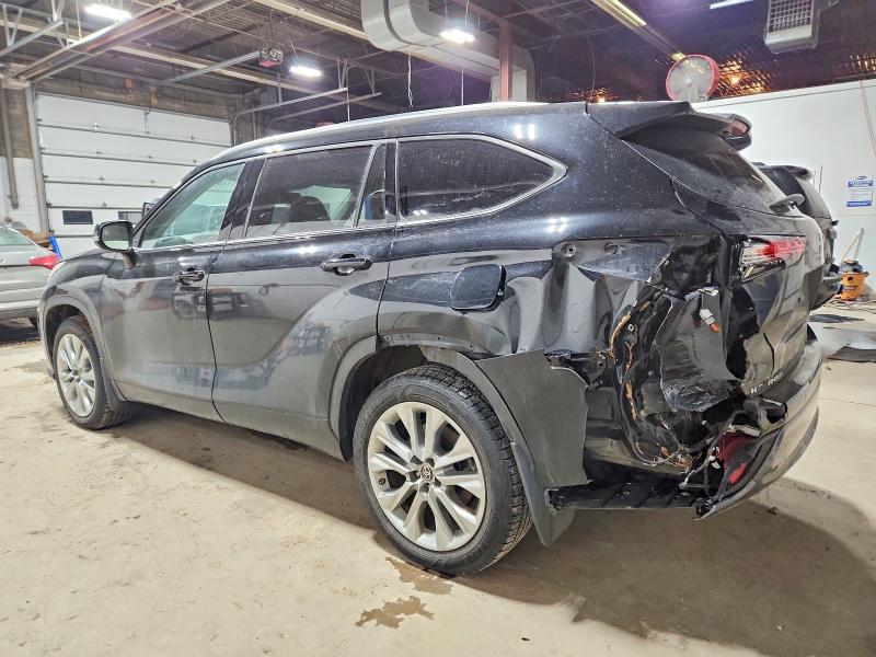 Photo 2 from auction – 2021 TOYOTA HIGHLANDER with VIN 5TDDZRBH4MS534555