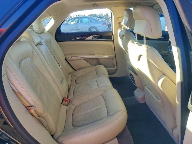 Photo 10 from auction – 2014 LINCOLN MKZ with VIN 3LN6L2LU7ER808439