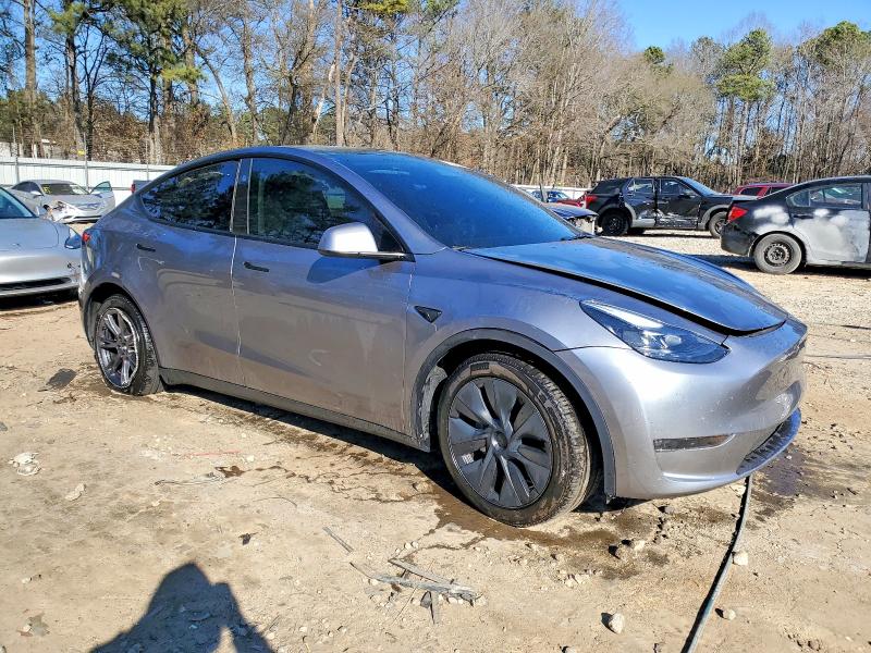Photo 4 from auction – 2024 TESLA MODEL Y with VIN 7SAYGDEE2RA333583