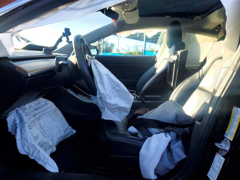 Photo 7 from auction – 2018 TESLA MODEL 3 with VIN 5YJ3E1EA5JF157404