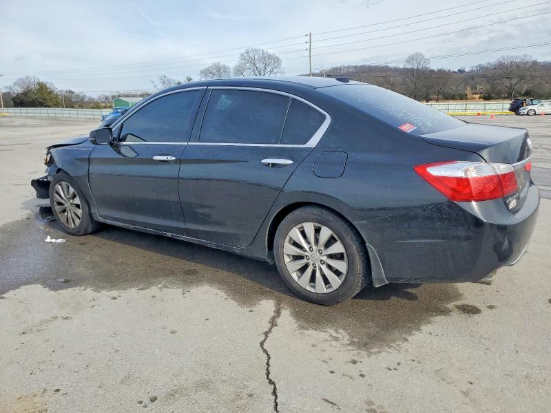 Photo 2 from auction – 2015 HONDA ACCORD with VIN 1HGCR3F81FA014222