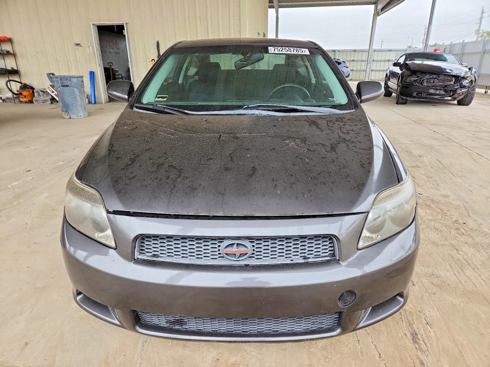 Photo 5 from auction – 2006 TOYOTA SCION TC with VIN JTKDE177X60082073