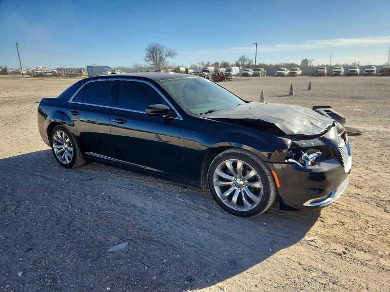 Photo 4 from auction – 2019 CHRYSLER 300 with VIN 2C3CCAAG2KH566296