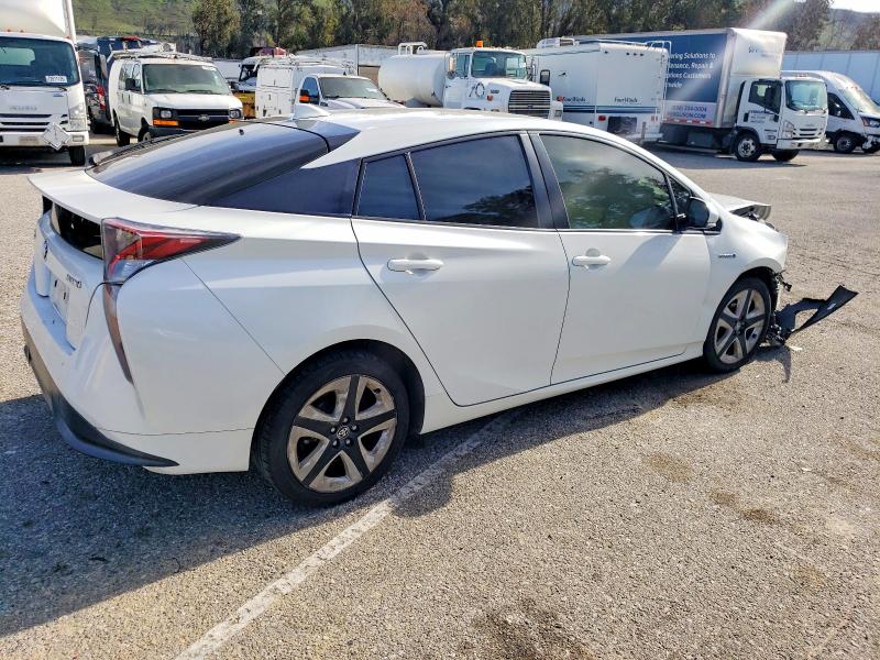 Photo 3 from auction – 2016 TOYOTA PRIUS with VIN JTDKARFU2G3011014