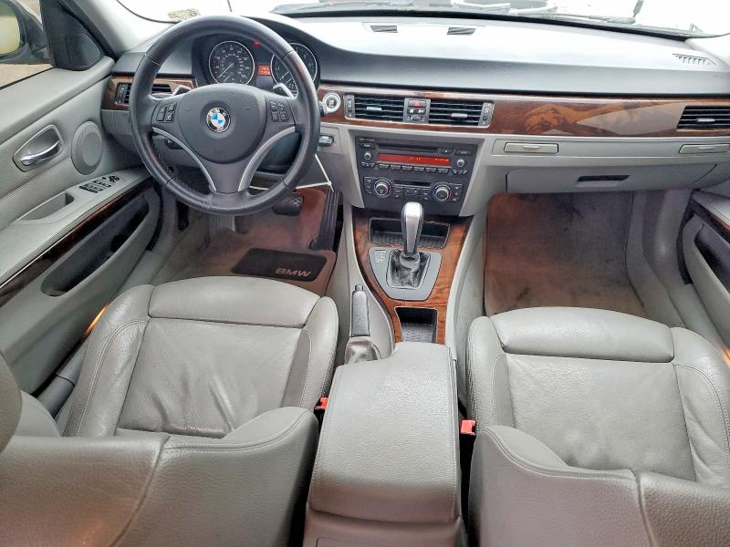 Photo 8 from auction – 2011 BMW 328 I with VIN WBAPH7G51BNN06263