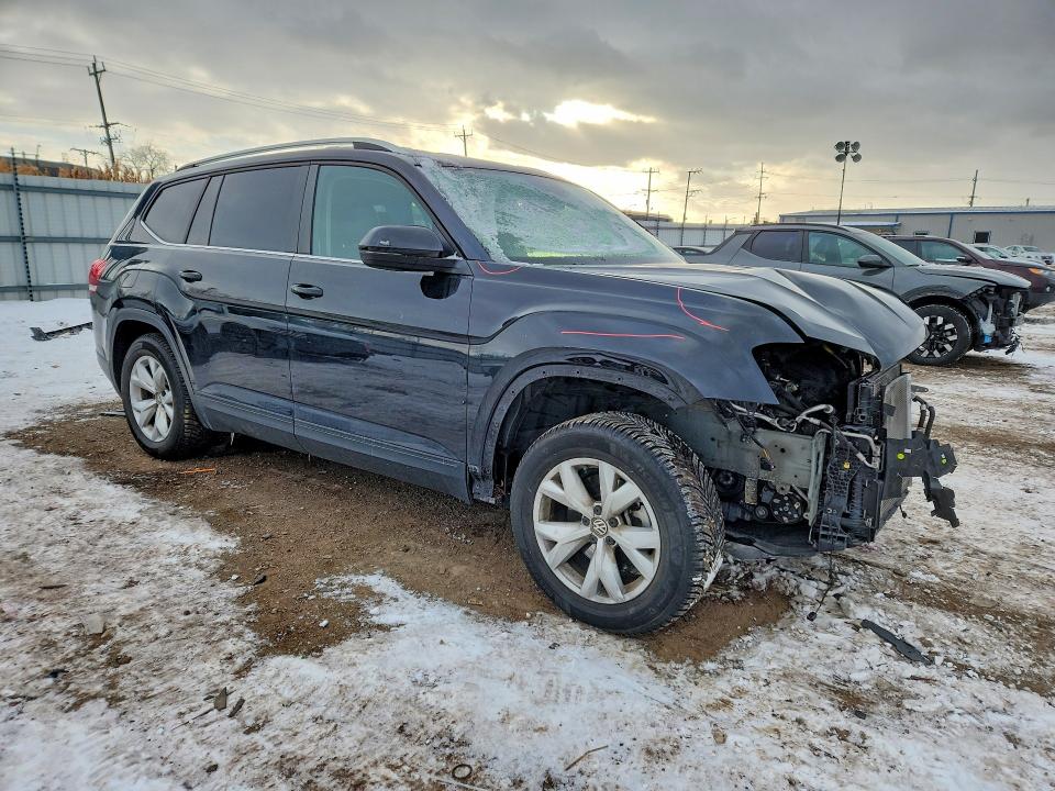Photo 4 from auction – 2018 VOLKSWAGEN ATLAS SE with VIN 1V2LR2CA5JC558573