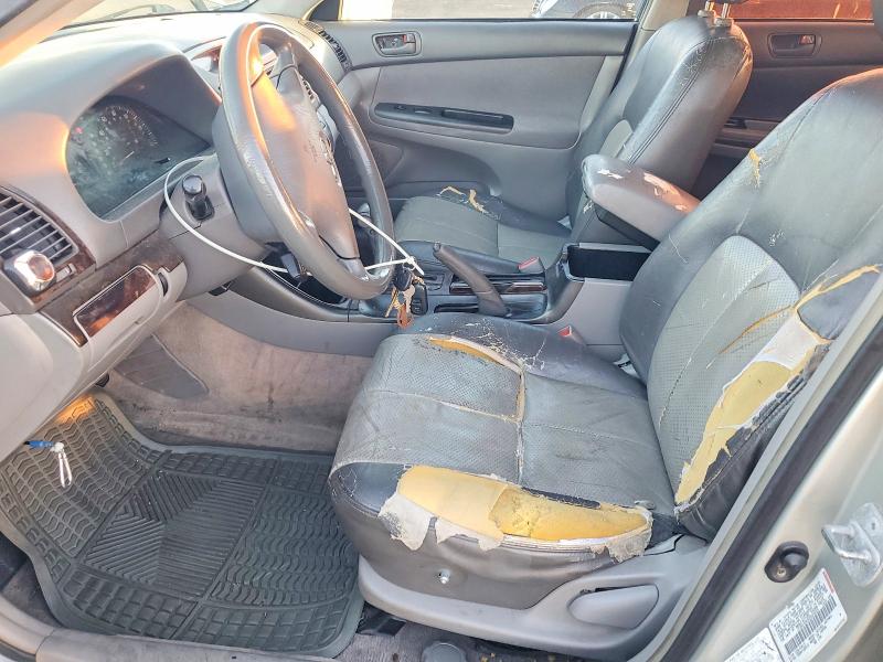 Photo 7 from auction – 2002 TOYOTA CAMRY with VIN JTDBE32K820025225