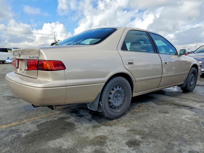 Photo 3 from auction – 2000 TOYOTA CAMRY with VIN JT2BG22K6Y0500781