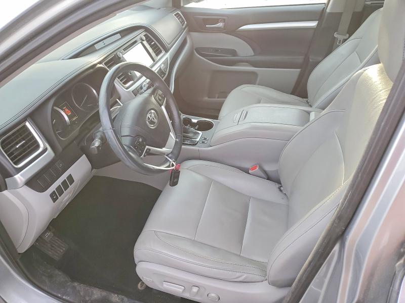 Photo 7 from auction – 2016 TOYOTA HIGHLANDER with VIN 5TDJKRFH7GS317006