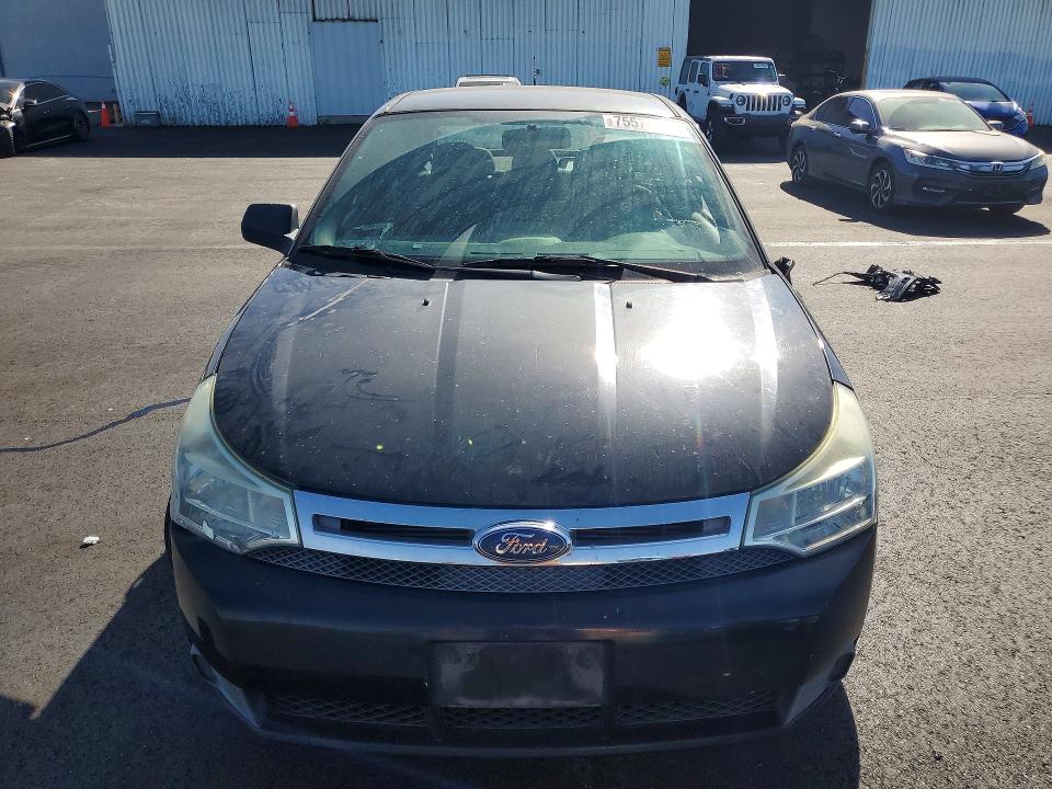 Photo 5 from auction – 2010 FORD FOCUS SE with VIN 1FAHP3FN1AW103760