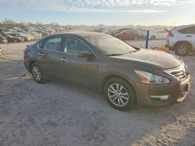 Photo 4 from auction – 2015 NISSAN ALTIMA 2.5 with VIN 1N4AL3AP5FC132533