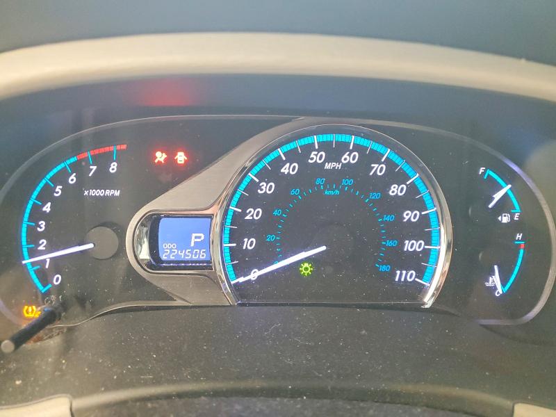 Photo 9 from auction – 2013 TOYOTA SIENNA XLE with VIN 5TDYK3DC0DS364652
