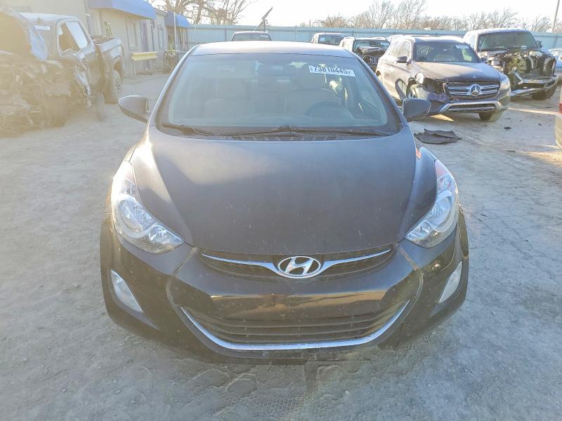 Photo 5 from auction – 2012 HYUNDAI ELANTRA GL with VIN 5NPDH4AE0CH104474