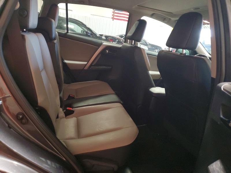 Photo 11 from auction – 2017 TOYOTA RAV4 LIMIT with VIN 2T3DFREV8HW692444