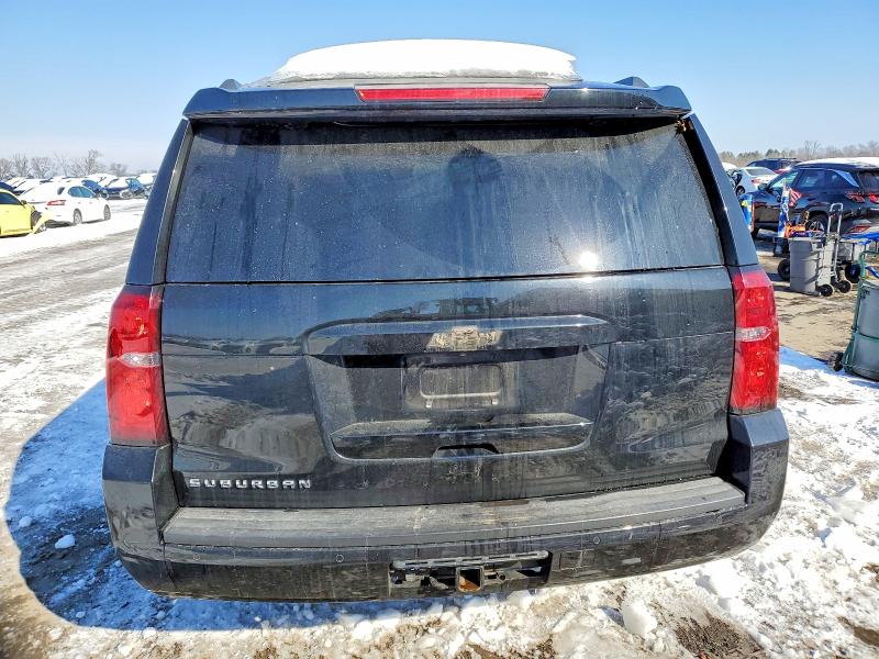Photo 6 from auction – 2017 CHEVROLET SUBURBAN with VIN 1GNSKHKC4HR259906